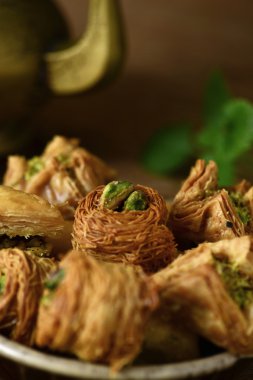 çeşitli baklava hamur işleri