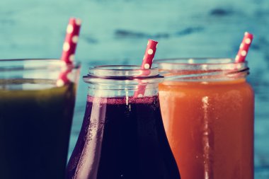 farklı taze smoothies