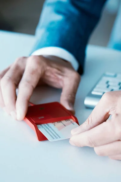 Closeup Young Caucasian Man Wearing Elegant Blue Suit Front Desk — Stock Photo, Image