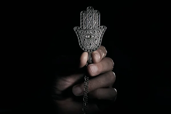 Hand Young Man Holding Old Hamsa Amulet Also Known Hand — Stock Photo, Image