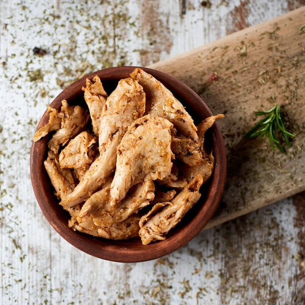 Vista Ángulo Alto Algunas Tiras Carne Pollo Simuladas Cocidas Tazón — Foto de Stock