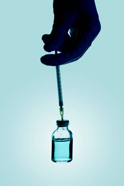 Closeup Healthcare Laboratory Worker Wearing Surgical Gloves Filling Syringe Vial — Stock Photo, Image