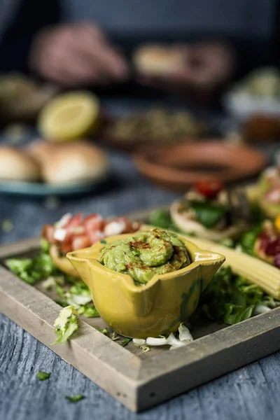 Closeup Bowl Guacamole Some Different Vegan Sandwiches Different Toppings Served — Stock Photo, Image