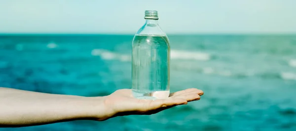 Closeup Young Caucasian Man Holding Glass Reusable Bottle Full Water — Photo