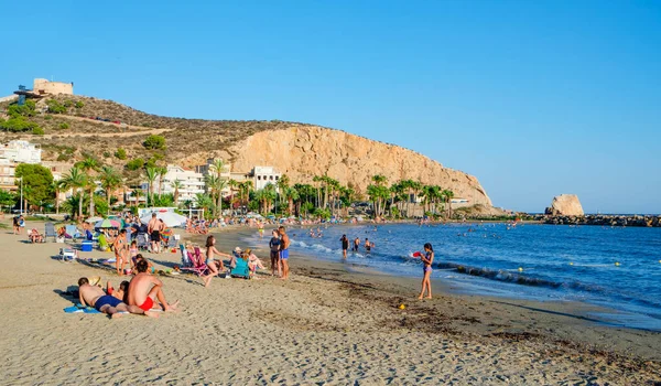 Aguilas España Julio 2021 Algunas Personas Disfrutan Playa Ponente También —  Fotos de Stock