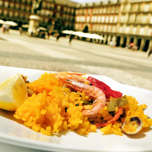 Paella in Plaza Mayor a Madrid, Spagna — Foto Stock