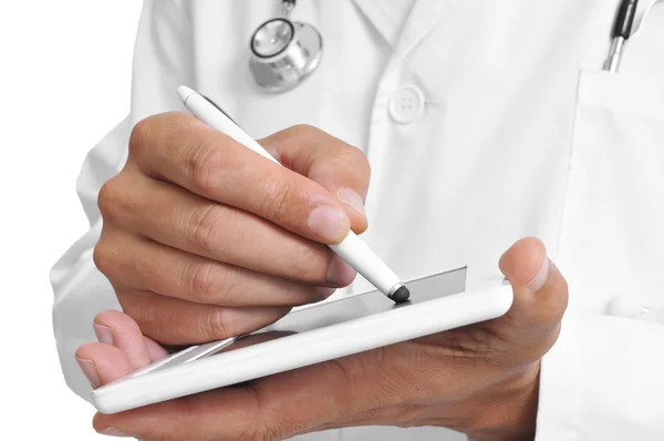 Médico usando una tableta — Foto de Stock