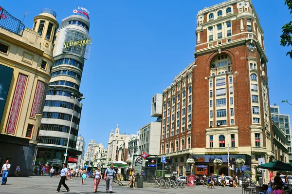 Gran Vía y Plaza Callao en Madrid, España — Foto de Stock