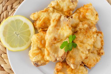 İspanyol tecavüz rebozado, hırpalanmış ve kızarmış fener