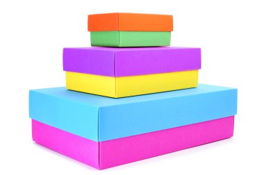 Farklı renkte kutular