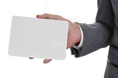 boş bir tabela holding takım elbiseli adam