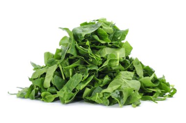 çiğ kıyılmış pazı yaprakları