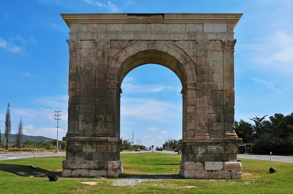 Arco de Bera, un antiguo arco triunfal romano — Foto de Stock