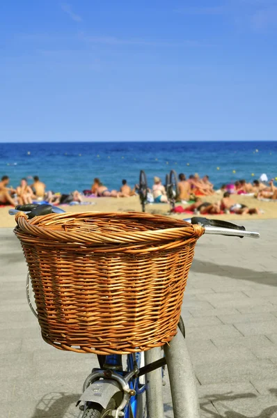 Cykel i stranden — Stockfoto