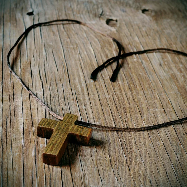 Croce cristiana in legno — Foto Stock