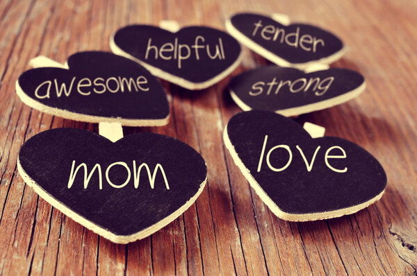 concepts referring to a good mom, such as love, helpful or tende