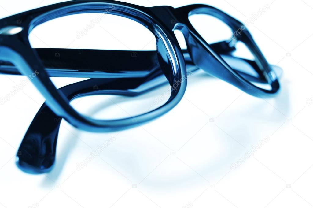 black plastic rimmed eyeglasses