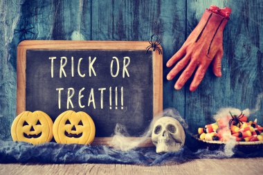 metin hüner ya da muamele etmek içinde a halloween sahne ile kara tahta
