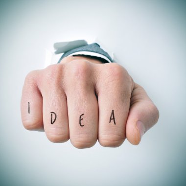 genç bir adam eklemleri kelime fikri