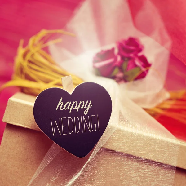 Heart-shaped signboard with the text happy wedding — Stock Photo, Image