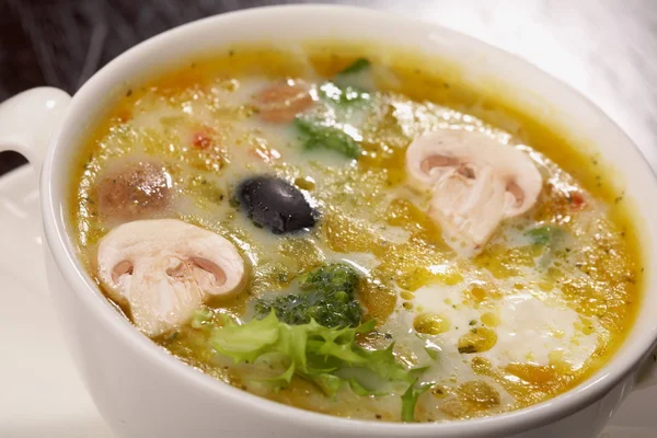 Mushrum zupa z szafranem — Zdjęcie stockowe