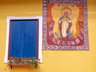 Bavyera 'da pencere ve güneş saati