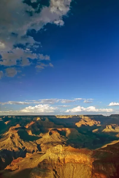 Arizona Bulutlu Büyük Kanyon — Stok fotoğraf