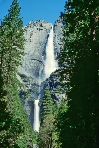 Yosemite Falls — Zdjęcie stockowe