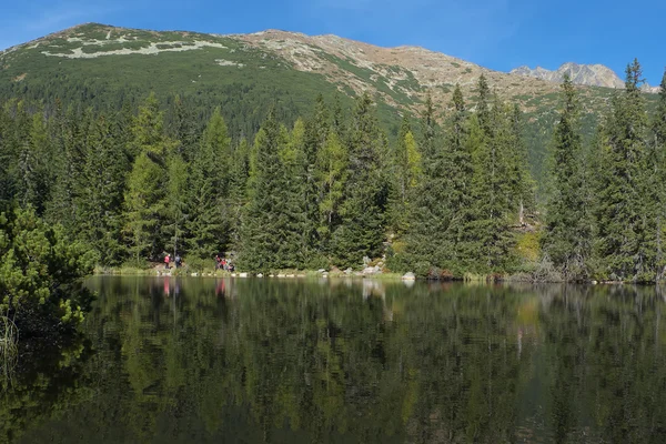 Mountain Lake na Eslováquia — Fotografia de Stock