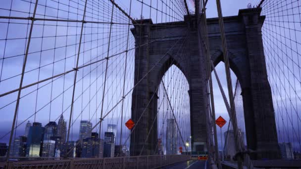 Weergave van brooklyn bridge — Stockvideo