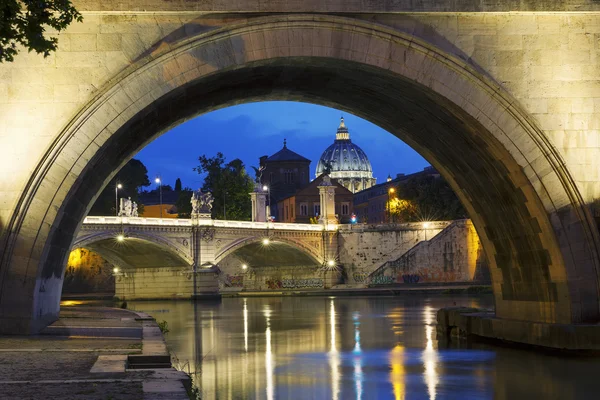 Roma'nın gece görünümü — Stok fotoğraf