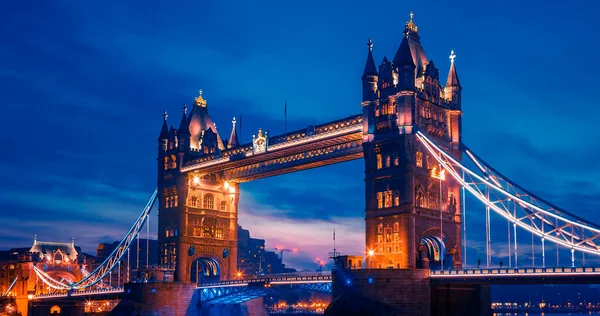 Famous Tower Bridge Kvällen London England — Stockfoto
