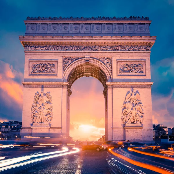 Blick Auf Den Berühmten Triumphbogen Bei Sonnenuntergang Paris — Stockfoto