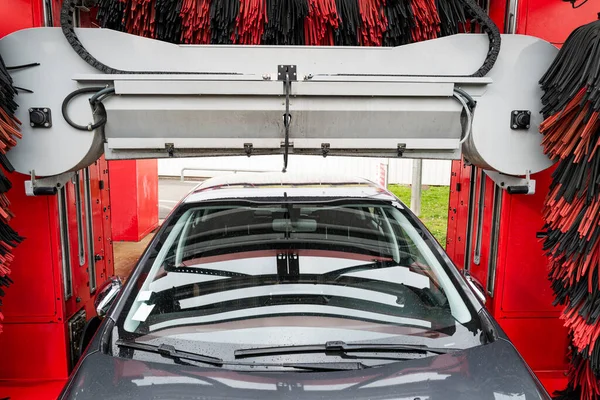 Visão Detalhada Lavagem Carro Água Espuma Lavagem Carro Lavagem Automática — Fotografia de Stock