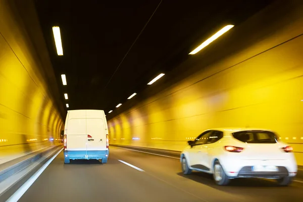 穿越隧道的交通 法国里昂 — 图库照片
