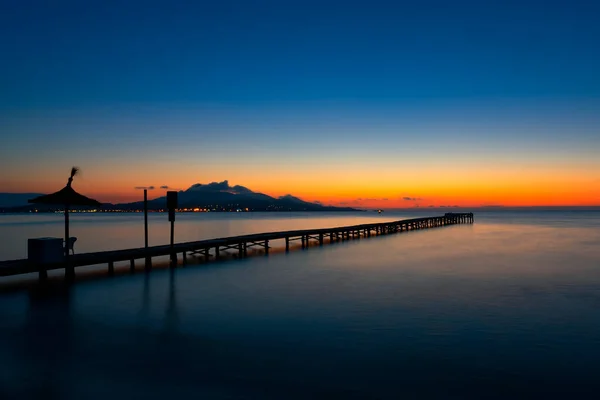 Pontoon Bij Zonsopgang Playa Muro Mallorca Sapin — Stockfoto