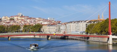 Lyon ve Saone Nehri'nde tekne ile panoramik görünüm