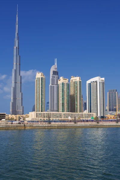Dubai skyline, Emirados Árabes Unidos . — Fotografia de Stock