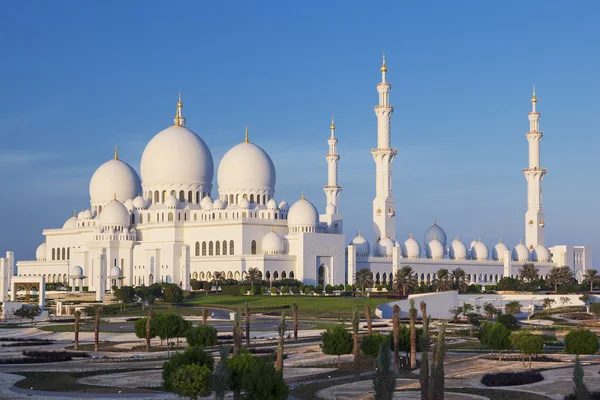 Beroemde Sheikh Zayed Grand Mosque, Abu Dhabi — Stockfoto
