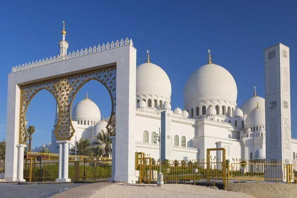 Prachtig uitzicht van Sheikh Zayed Grand Mosque — Stockfoto