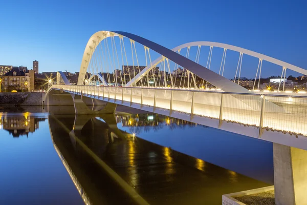 Schuman brug bij nacht — Stockfoto