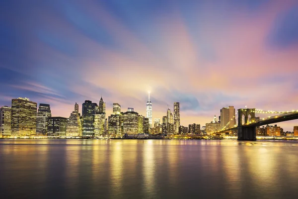 Vista del centro de Manhattan de Nueva York al atardecer — Foto de Stock