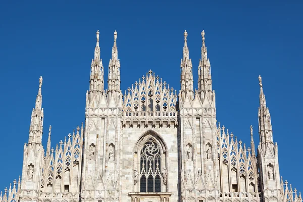 Milan fachada da catedral — Fotografia de Stock