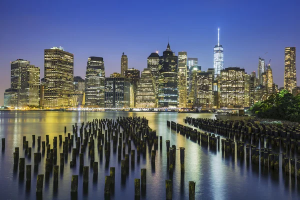 Skyline at dusk — Stock Photo, Image