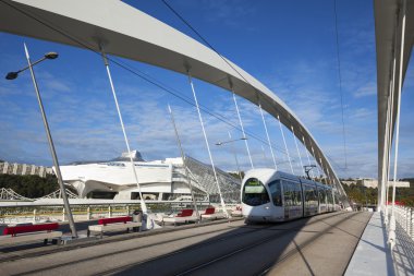 Tramvay Raymond Barre Köprüsü