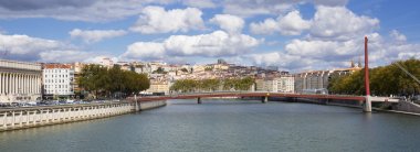 Lyon, Fransa Saone Nehri'ne bakan