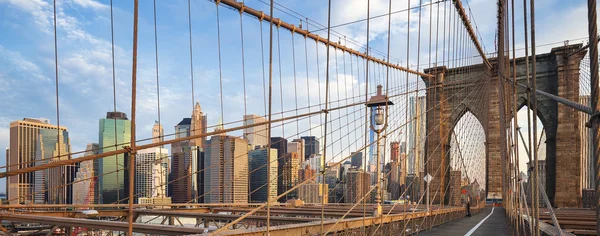 Panoramablick auf die Brücke von Brooklyn — Stockfoto