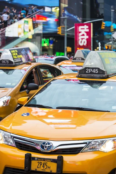 Time Sqare cab traffic — Stock Photo, Image