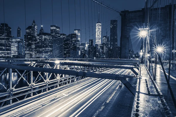 Brooklyn Bridge at night — Stock Photo, Image