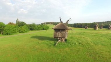 Ahşap fırıldak. Açık Hava Müzesi Pirogovo
